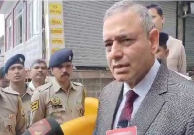 The incident of blast in Mall Road of the capital Shimla yesterday is being viewed with suspicion, SIT constituted to investigate the blast, DGP Kundu reached the spot.