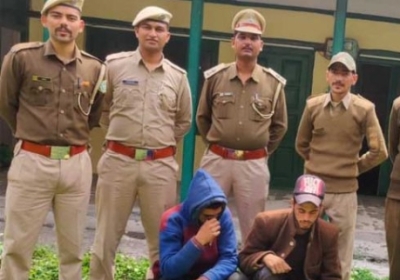 Forest department cracked down on smugglers involved in illegal trade of herbs in Lahul valley, arrested 5 people.