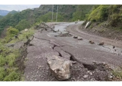 Gardeners are worried due to breaking of roads due to heavy rains, now the challenge is to reach the market.