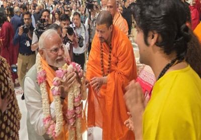 PM Modi met Dhirendra Shastri in Anant-Radhika Shubh Aashirwad Ceremony