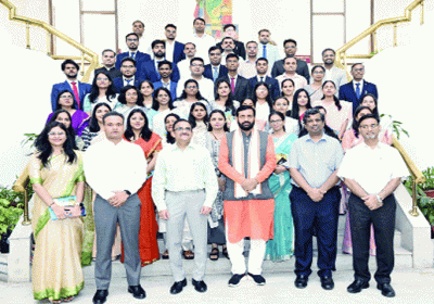 Chief Minister honored the passed candidates of HCS-2023