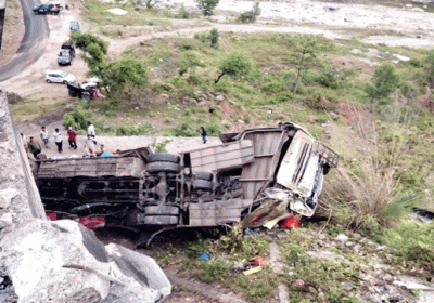 Seven killed, 16 injured in road accident in Jammu