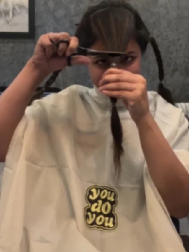 कीमोथेरेपी के बाद हिना खान ने कटाए लंबे-घने बाल